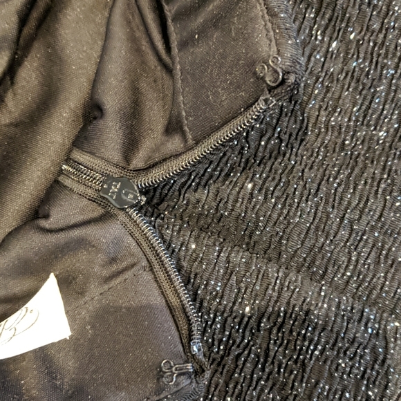 Dress - Picture 5 of 6